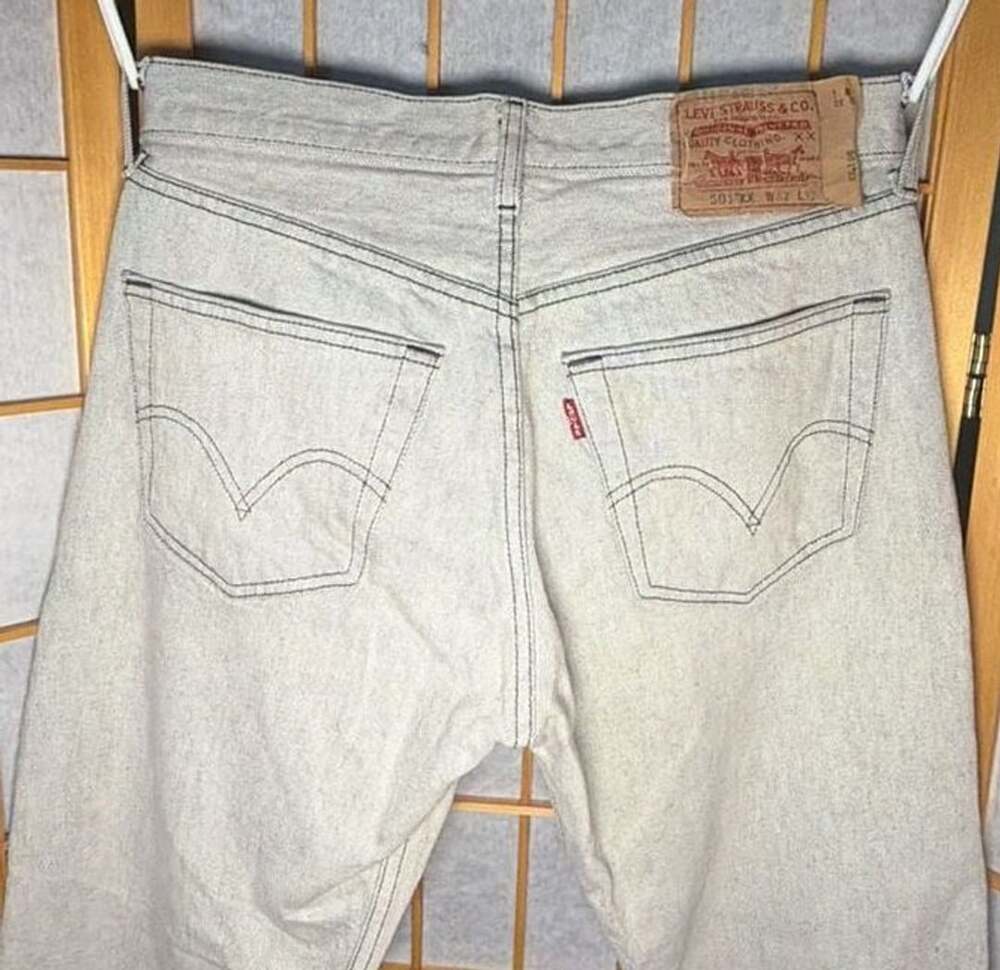 Levi's 501XX Straight Leg Jeans Size 32x32 Beige Button Fly Denim